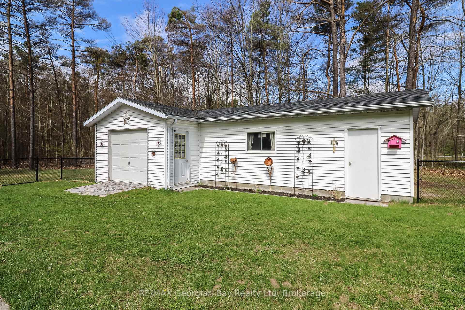 Photo 43 of 17 Whippoorwill Drive, Tiny, Rural Tiny — HOMEH