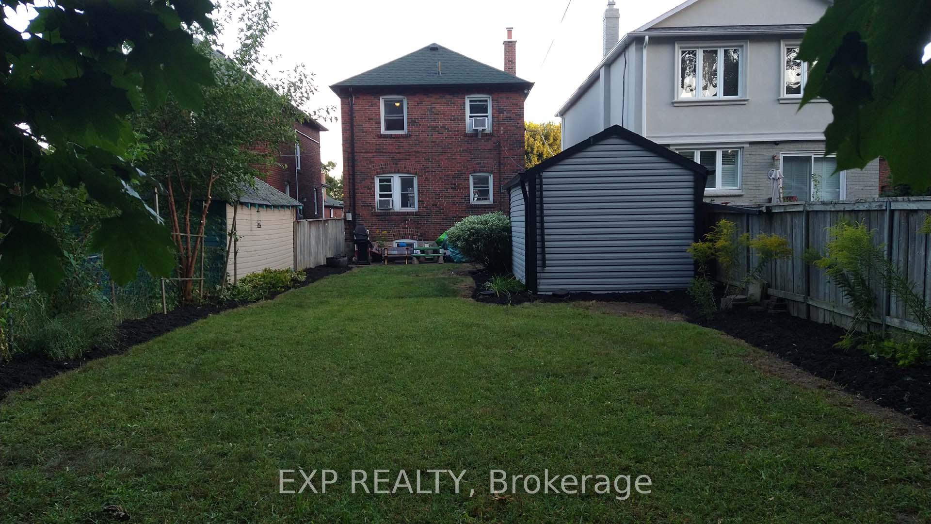 Photo 5 of 204 Floyd Avenue, Toronto, Danforth Village-East York — HOMEH