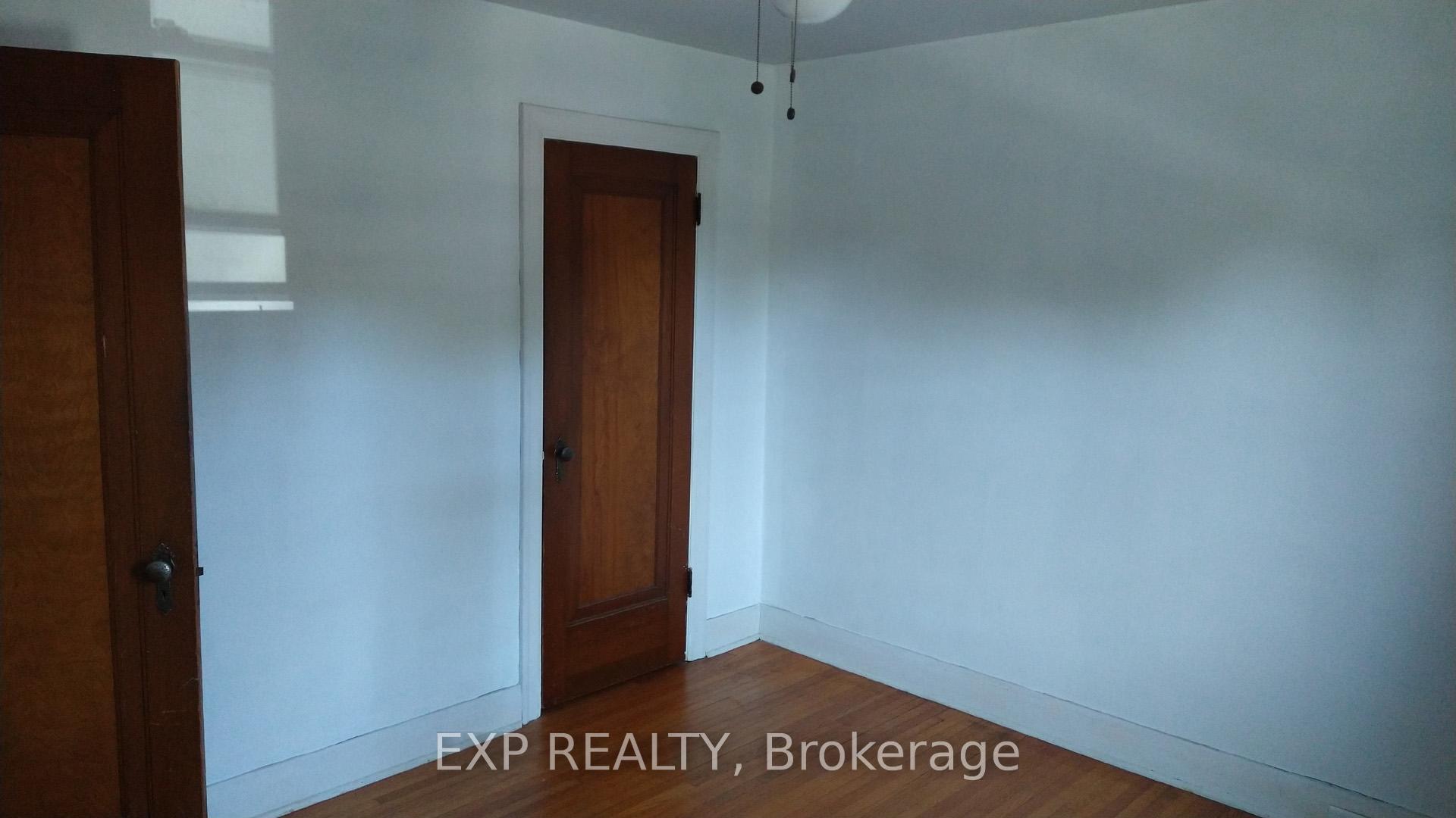 Photo 8 of 204 Floyd Avenue, Toronto, Danforth Village-East York — HOMEH