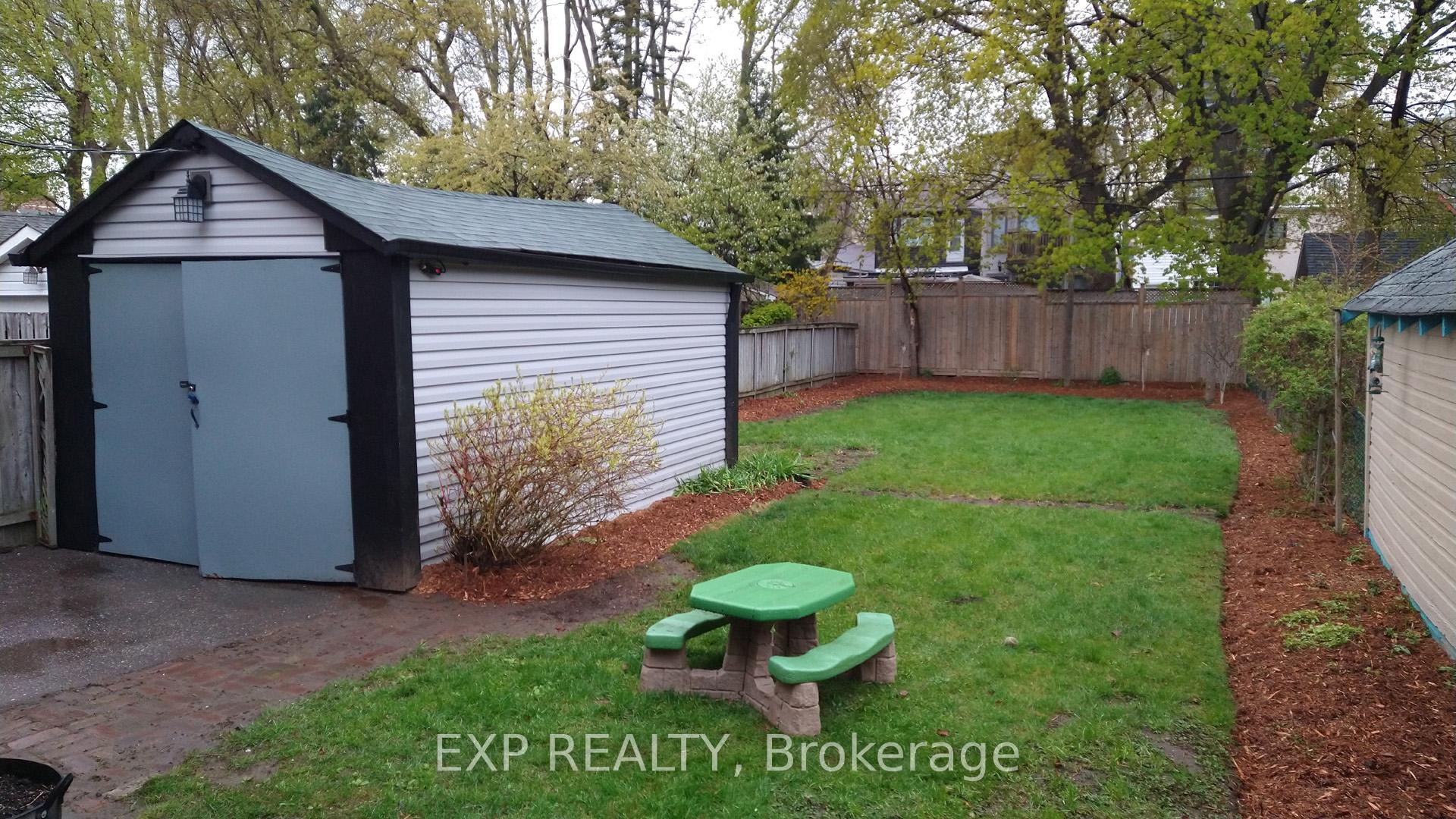 Photo 16 of 204 Floyd Avenue, Toronto, Danforth Village-East York — HOMEH