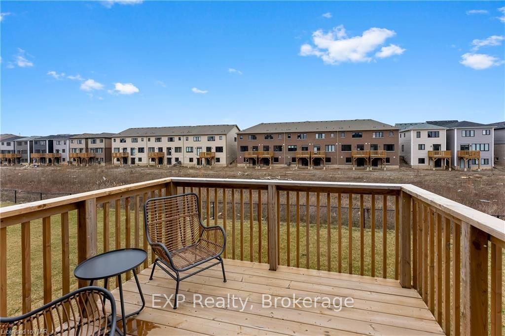 Photo 5 of 12 Explorer Way, Thorold, Rolling Meadows — HOMEH