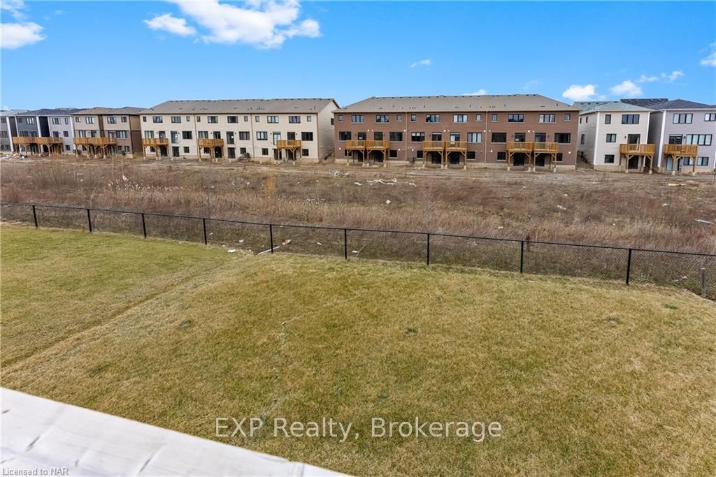 Photo 6 of 12 Explorer Way, Thorold, Rolling Meadows — HOMEH
