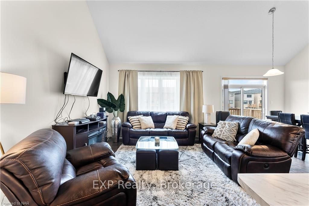 Photo 25 of 12 Explorer Way, Thorold, Rolling Meadows — HOMEH