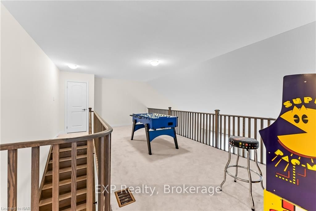 Photo 38 of 12 Explorer Way, Thorold, Rolling Meadows — HOMEH