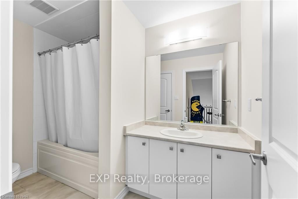 Photo 41 of 12 Explorer Way, Thorold, Rolling Meadows — HOMEH