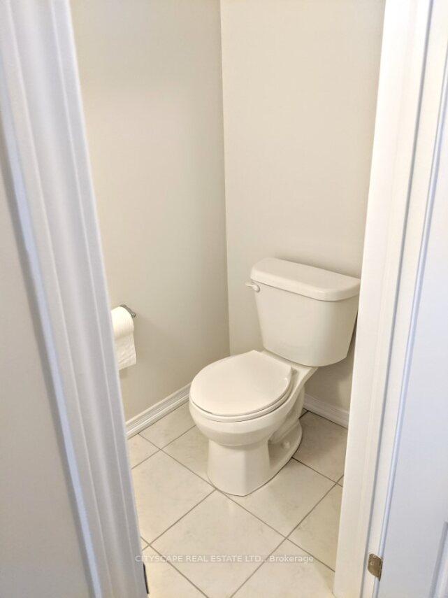 Photo 8 of 158 Esther Crescent W, Thorold, Hurricane/Merrittville — HOMEH
