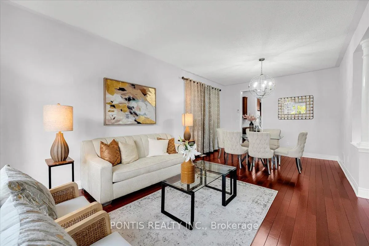 Photo 7 of 52 Emmett Circle, Brampton, Fletcher's Meadow — HOMEH