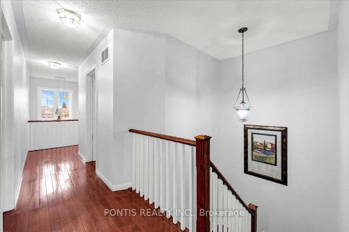 Photo 20 of 52 Emmett Circle, Brampton, Fletcher's Meadow — HOMEH
