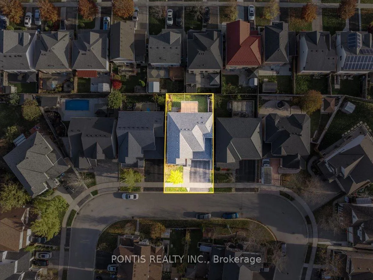 Photo 42 of 52 Emmett Circle, Brampton, Fletcher's Meadow — HOMEH