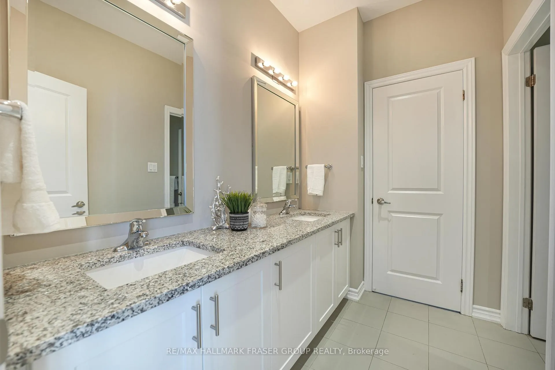 Photo 33 of 875 Riverside Drive, Ajax, Central West — HOMEH