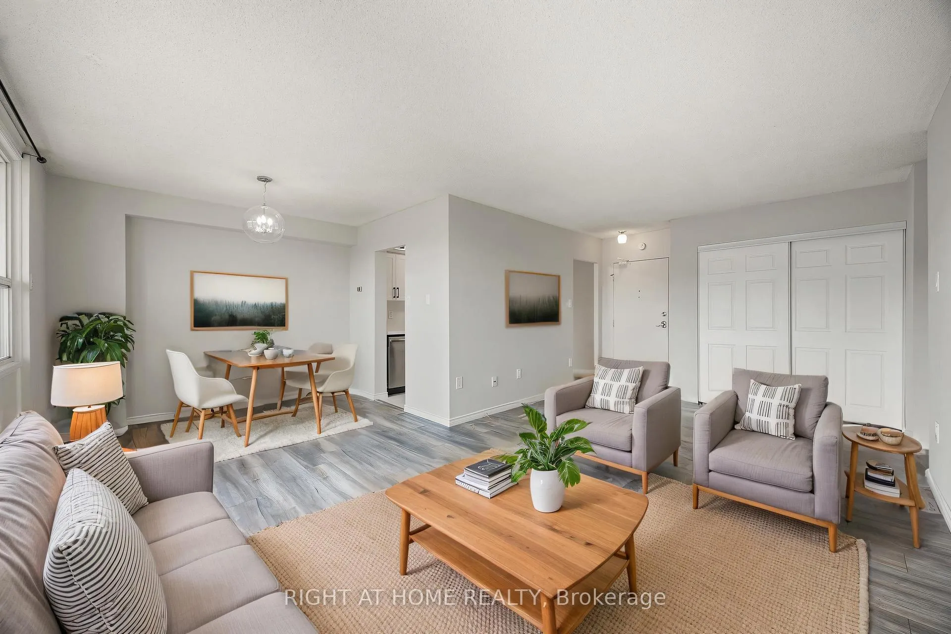 Photo 5 of Unit 808, 1966 Main Street W, Hamilton, Ainslie Wood — HOMEH