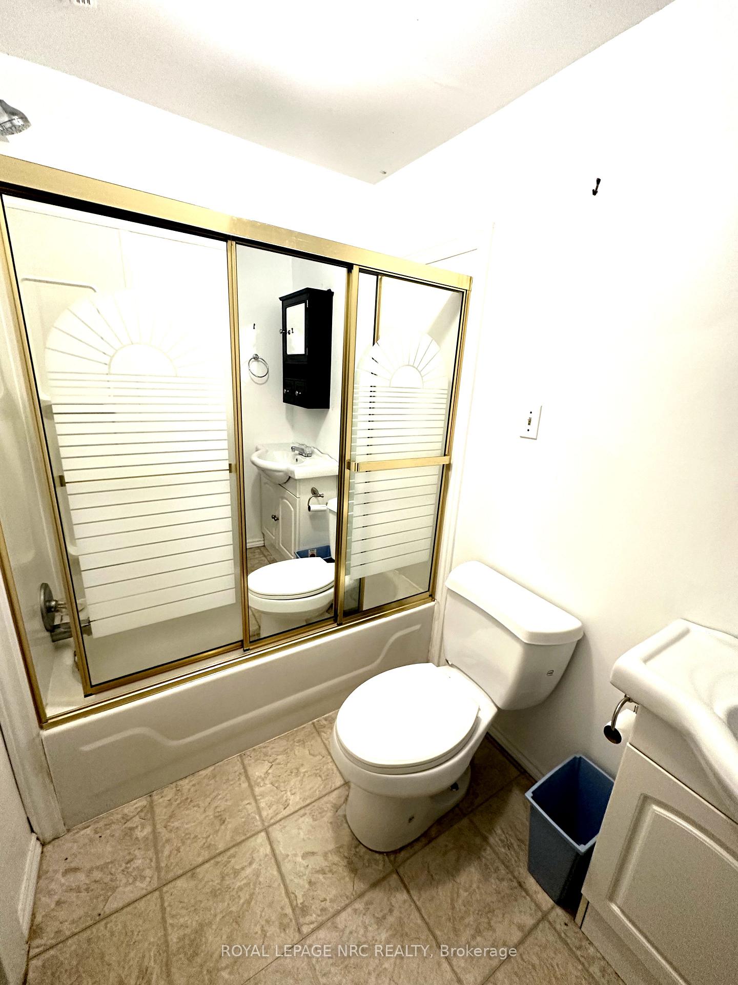 Photo 8 of 2292 Centre Street, Thorold, Port Robinson — HOMEH