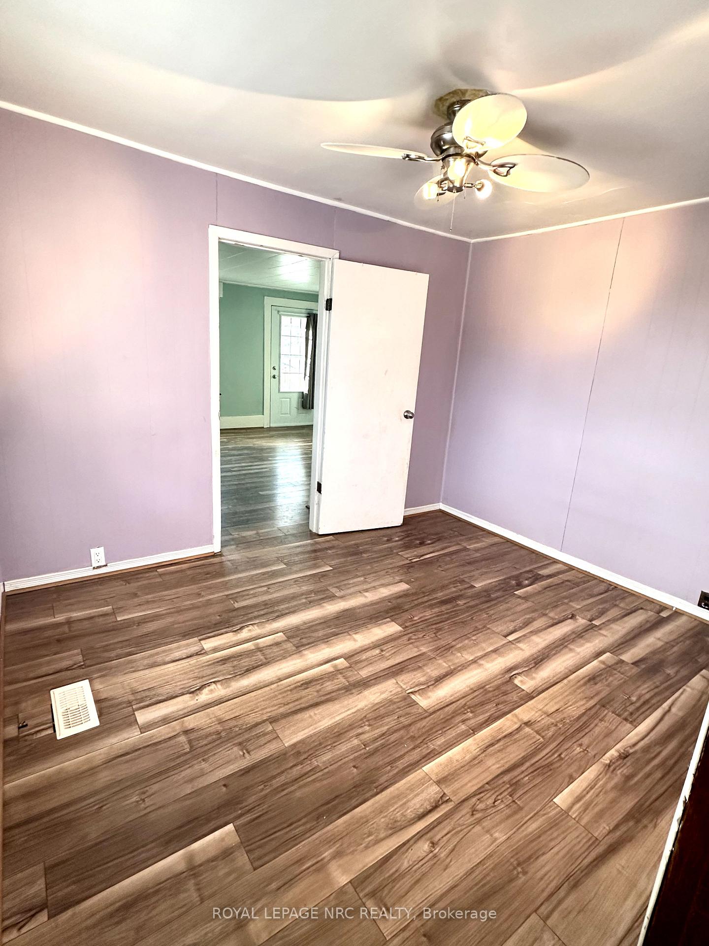 Photo 17 of 2292 Centre Street, Thorold, Port Robinson — HOMEH