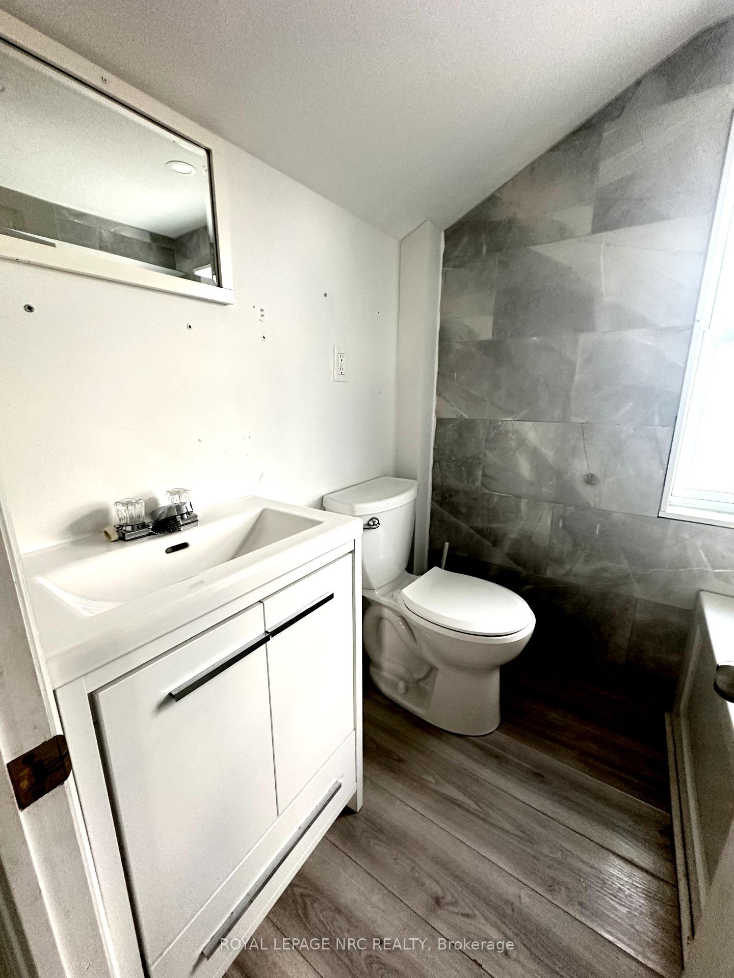 Photo 23 of 2292 Centre Street, Thorold, Port Robinson — HOMEH