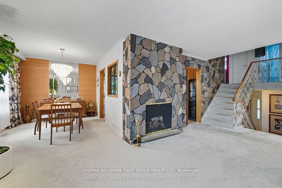 Photo 13 of 6 Windover Drive, Scarborough, Woburn — HOMEH