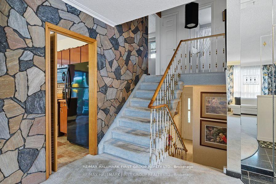 Photo 14 of 6 Windover Drive, Scarborough, Woburn — HOMEH