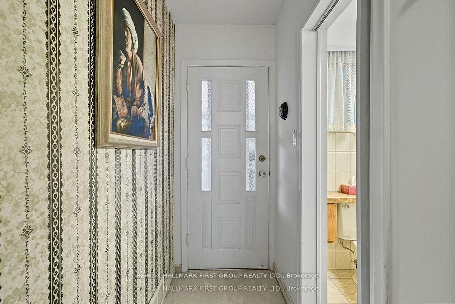Photo 24 of 6 Windover Drive, Scarborough, Woburn — HOMEH