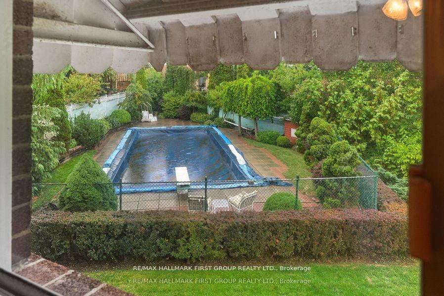 Photo 38 of 6 Windover Drive, Scarborough, Woburn — HOMEH