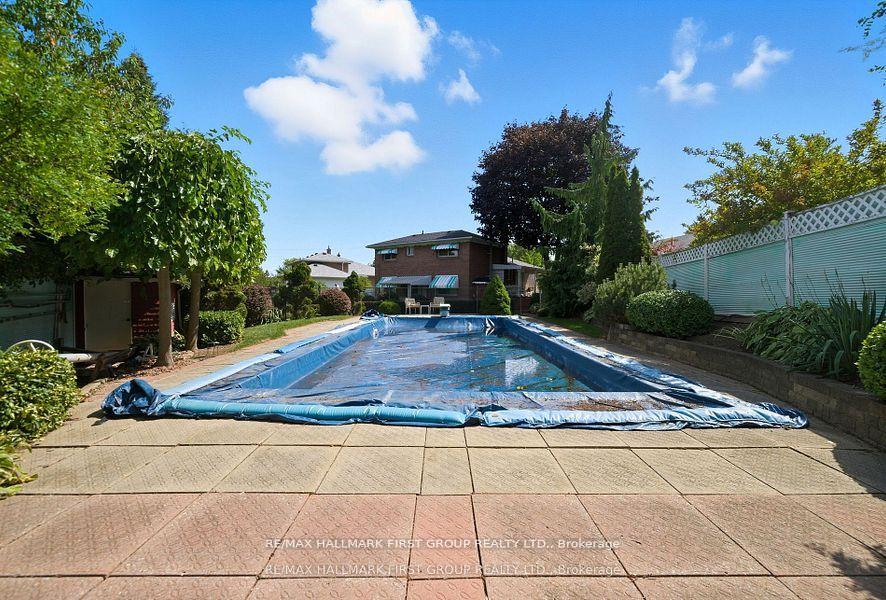 Photo 41 of 6 Windover Drive, Scarborough, Woburn — HOMEH