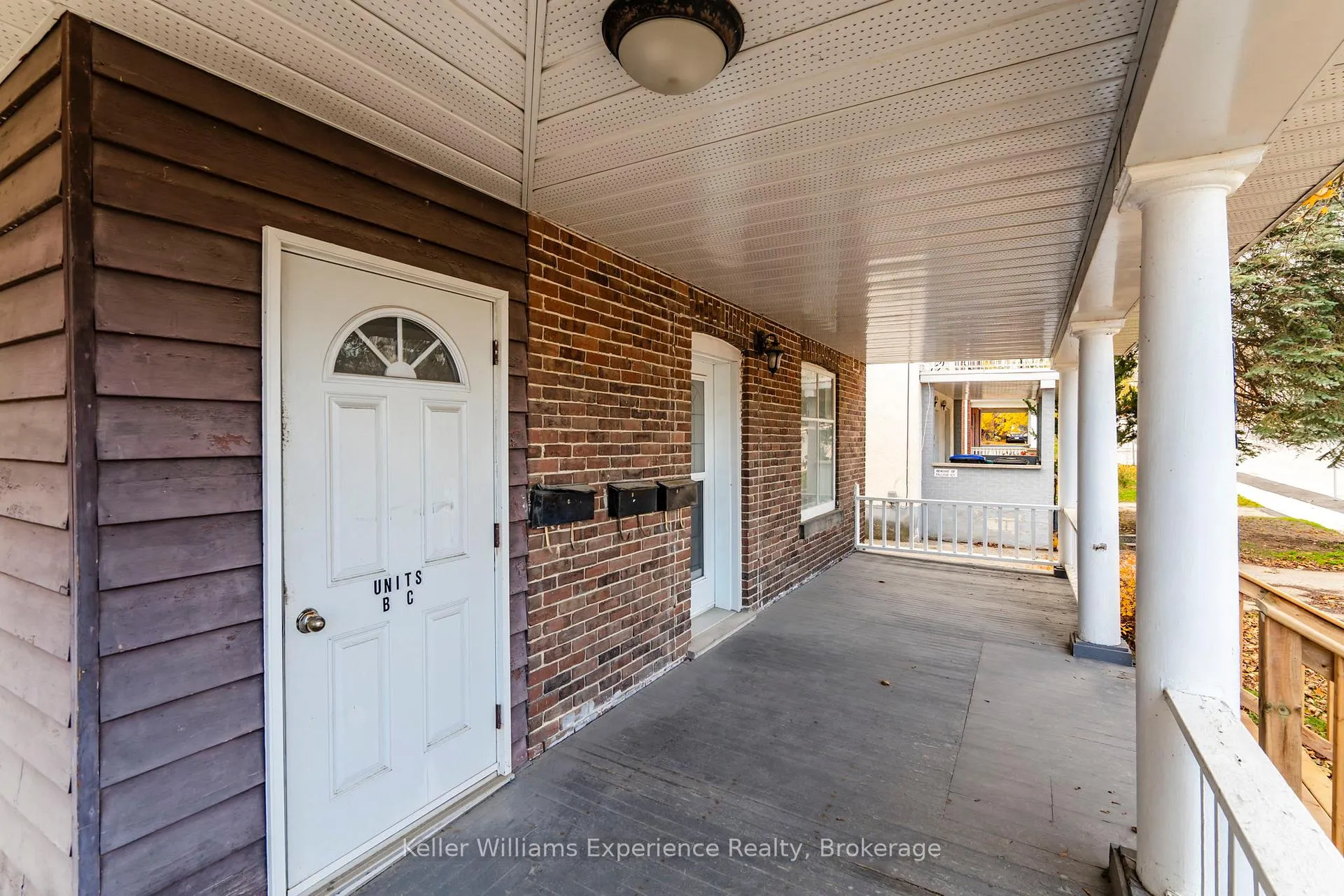 Photo 20 of 565 Yonge Street, Midland — HOMEH