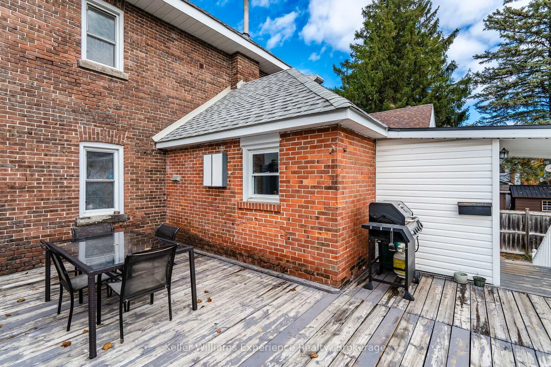 Photo 21 of 565 Yonge Street, Midland — HOMEH