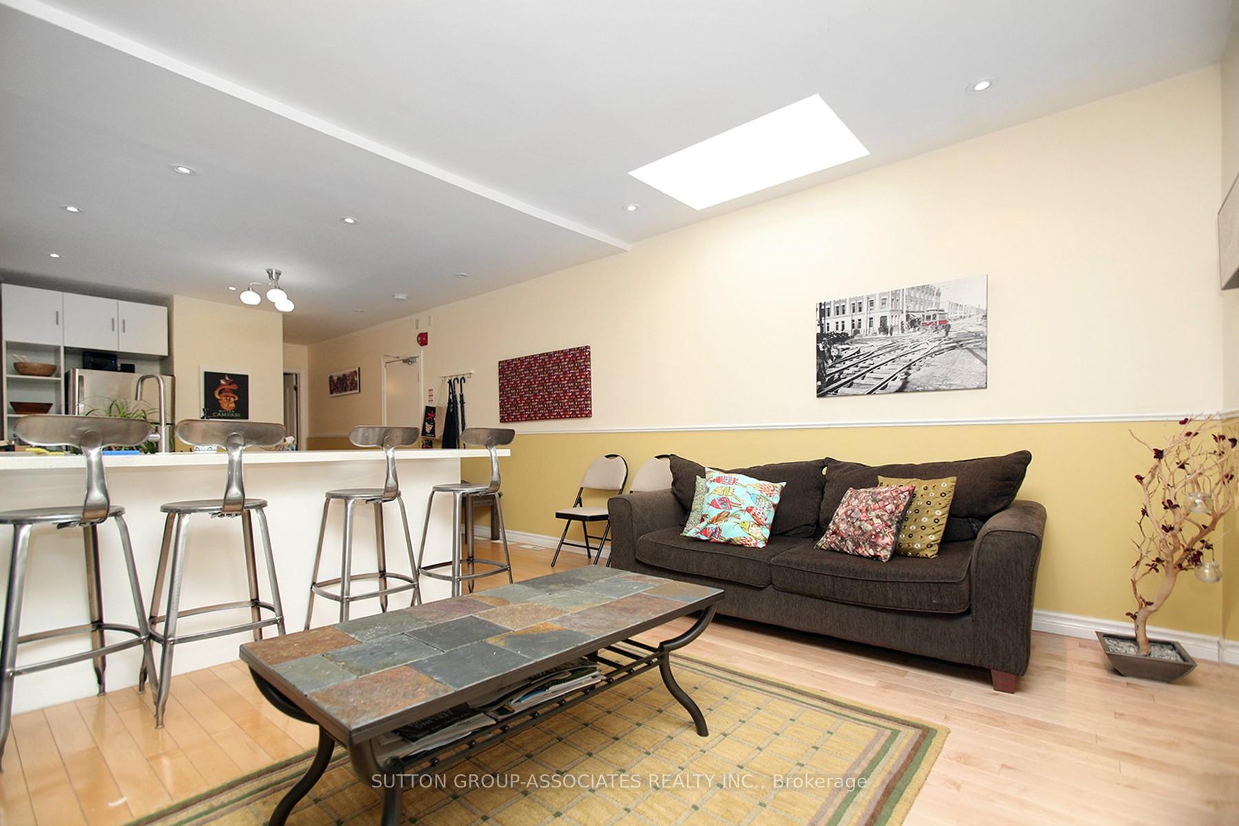 Photo 4 of Unit Unit 1, 478 Bloor Street, Toronto, The Annex — HOMEH
