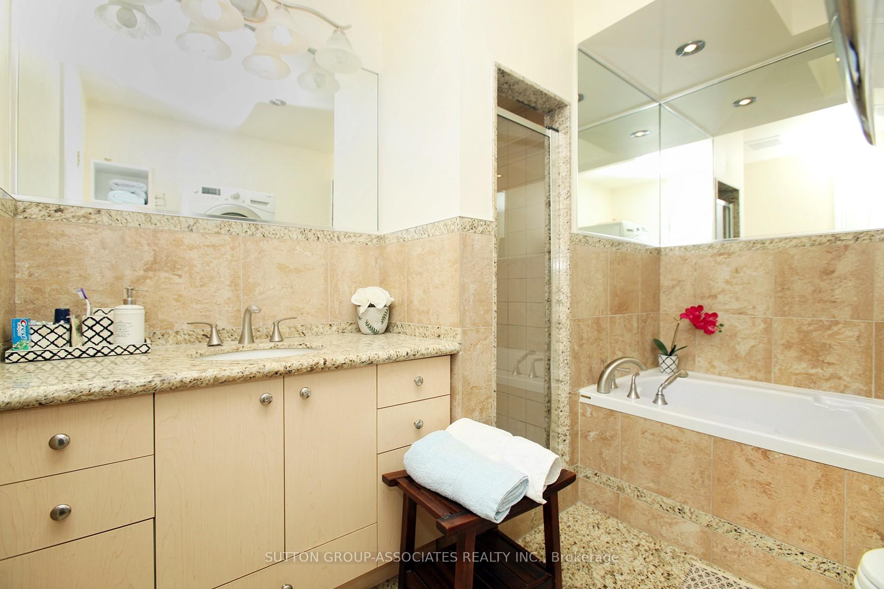 Photo 15 of Unit Unit 1, 478 Bloor Street, Toronto, The Annex — HOMEH