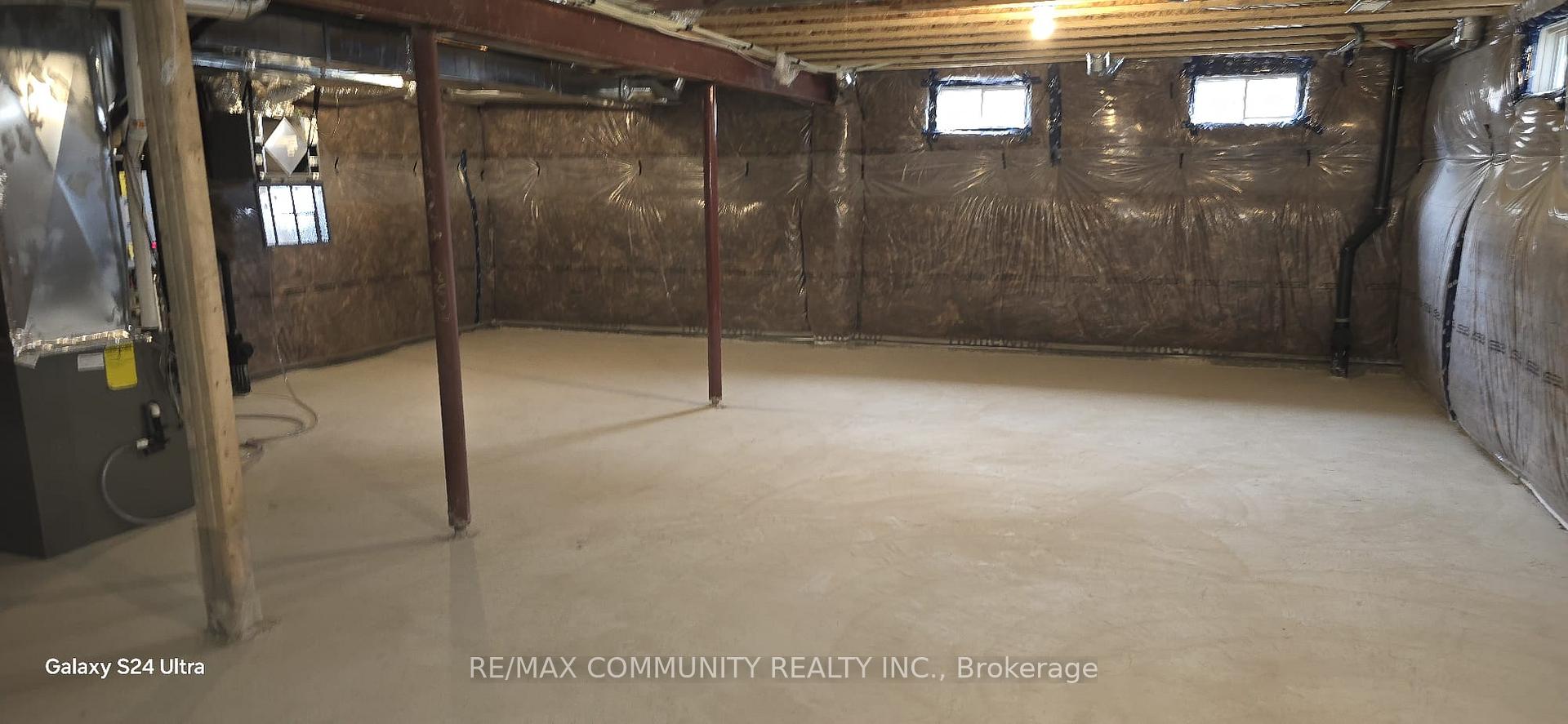 Photo 25 of 12 Heritage Way, Thorold, Rolling Meadows — HOMEH