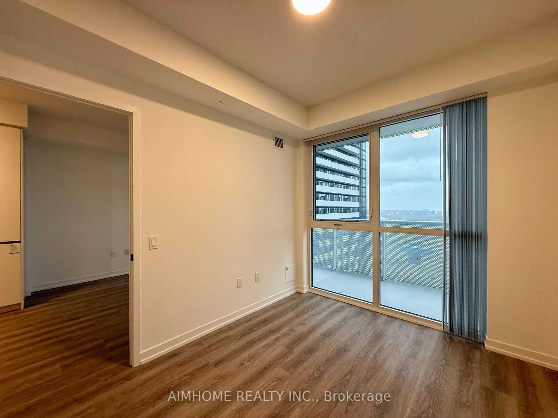 Photo 6 of Unit 2911, 8 Interchange Way, Vaughan, Vaughan Corporate Centre — HOMEH