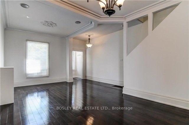 Photo 2 of 8 Bishop Street, Toronto, The Annex — HOMEH