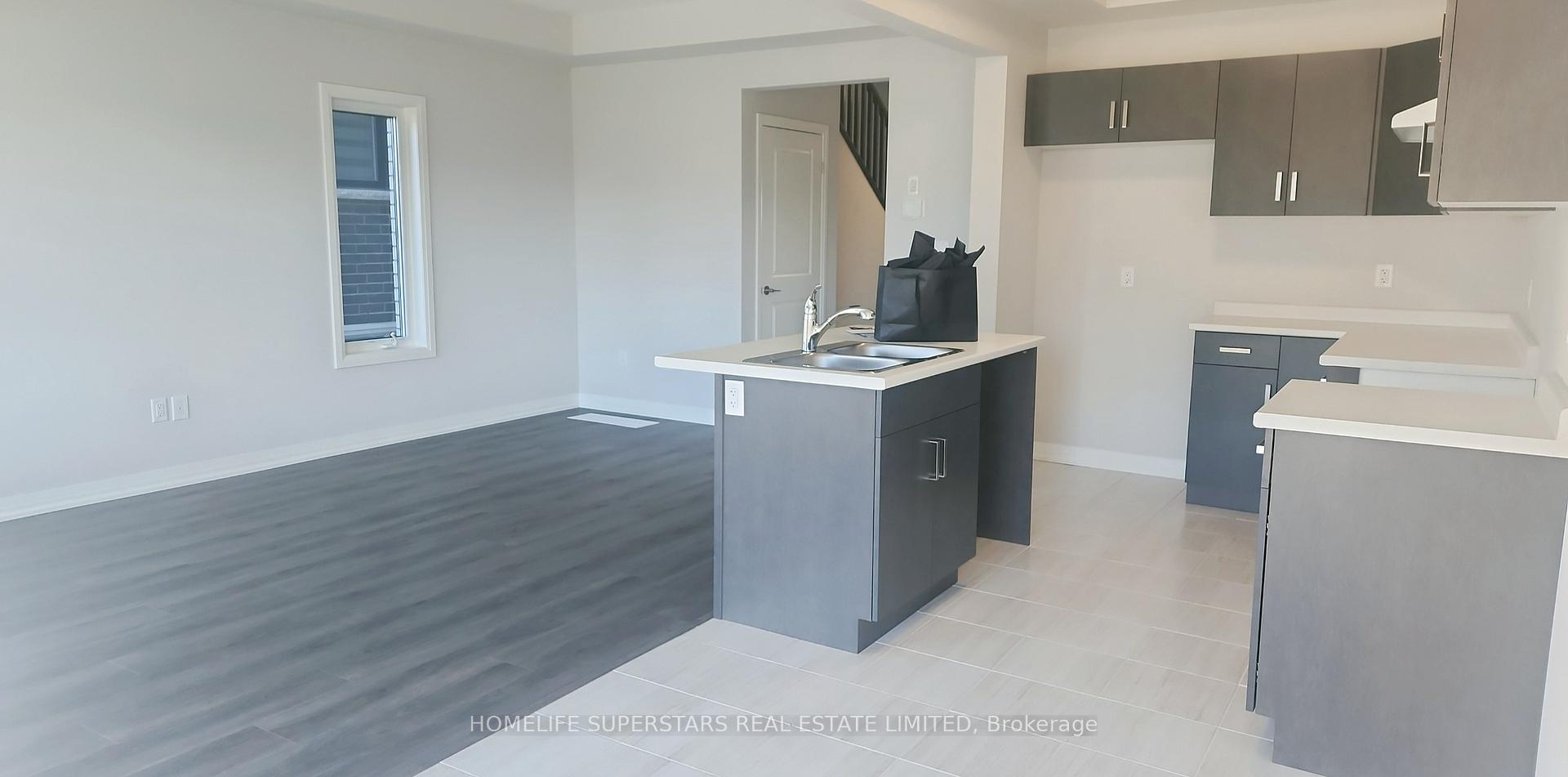 Photo 5 of 21 Whelan Court, Thorold, Hurricane/Merrittville — HOMEH
