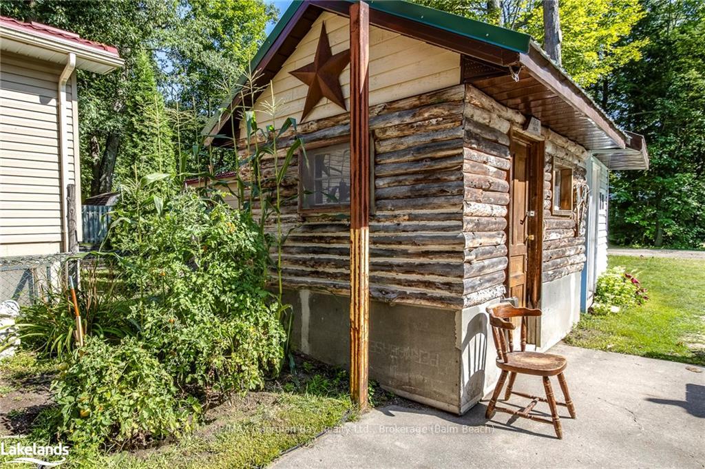 Photo 33 of 49 Third Street, Tiny, Rural Tiny — HOMEH