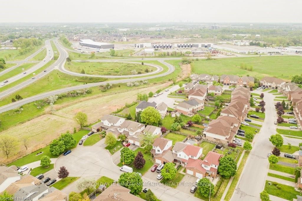 Photo 6 of 26 Remigio Court, Thorold, Confederation Heights — HOMEH