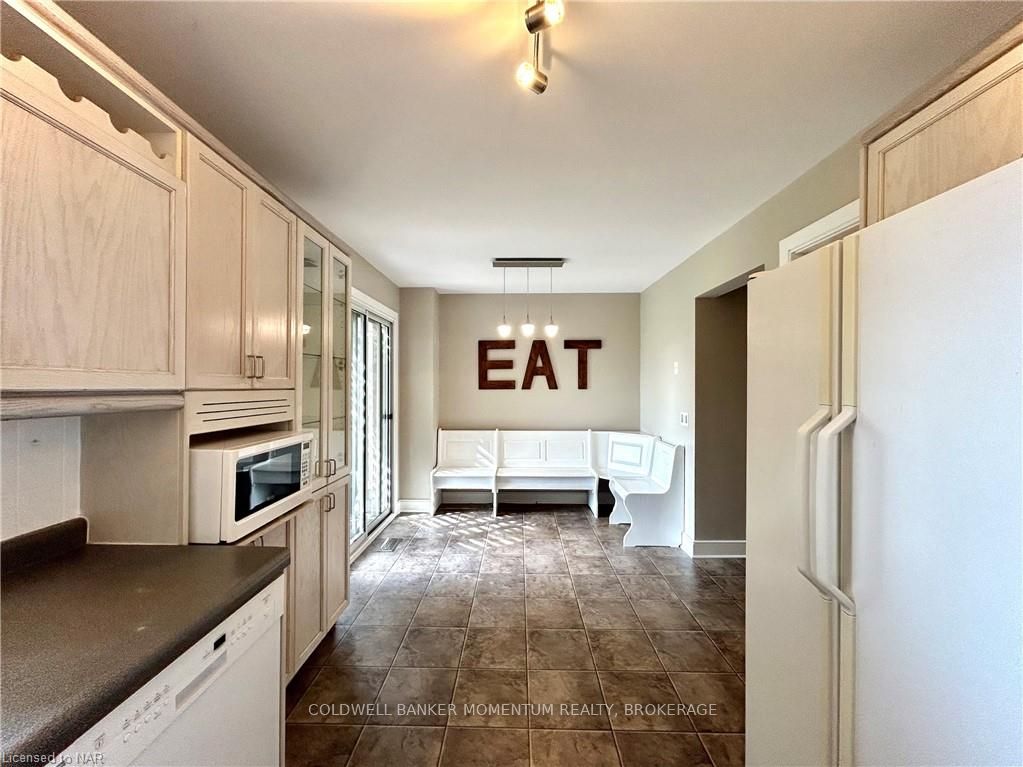 Photo 18 of 26 Remigio Court, Thorold, Confederation Heights — HOMEH
