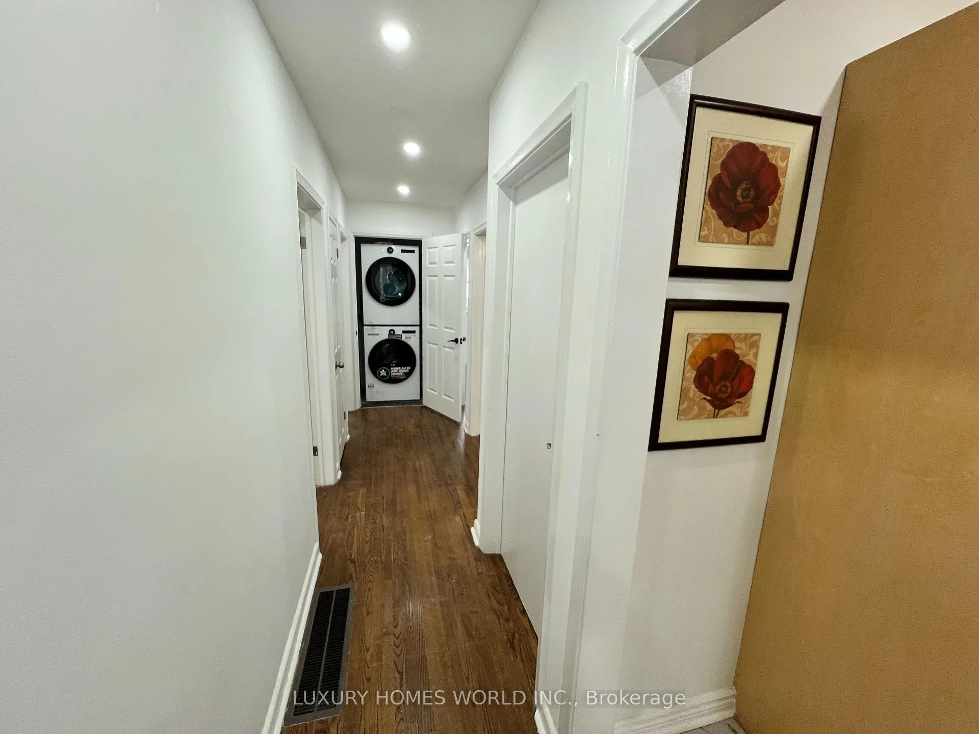 Photo 13 of 16 Denver (MAIN) Place, Scarborough, Woburn — HOMEH