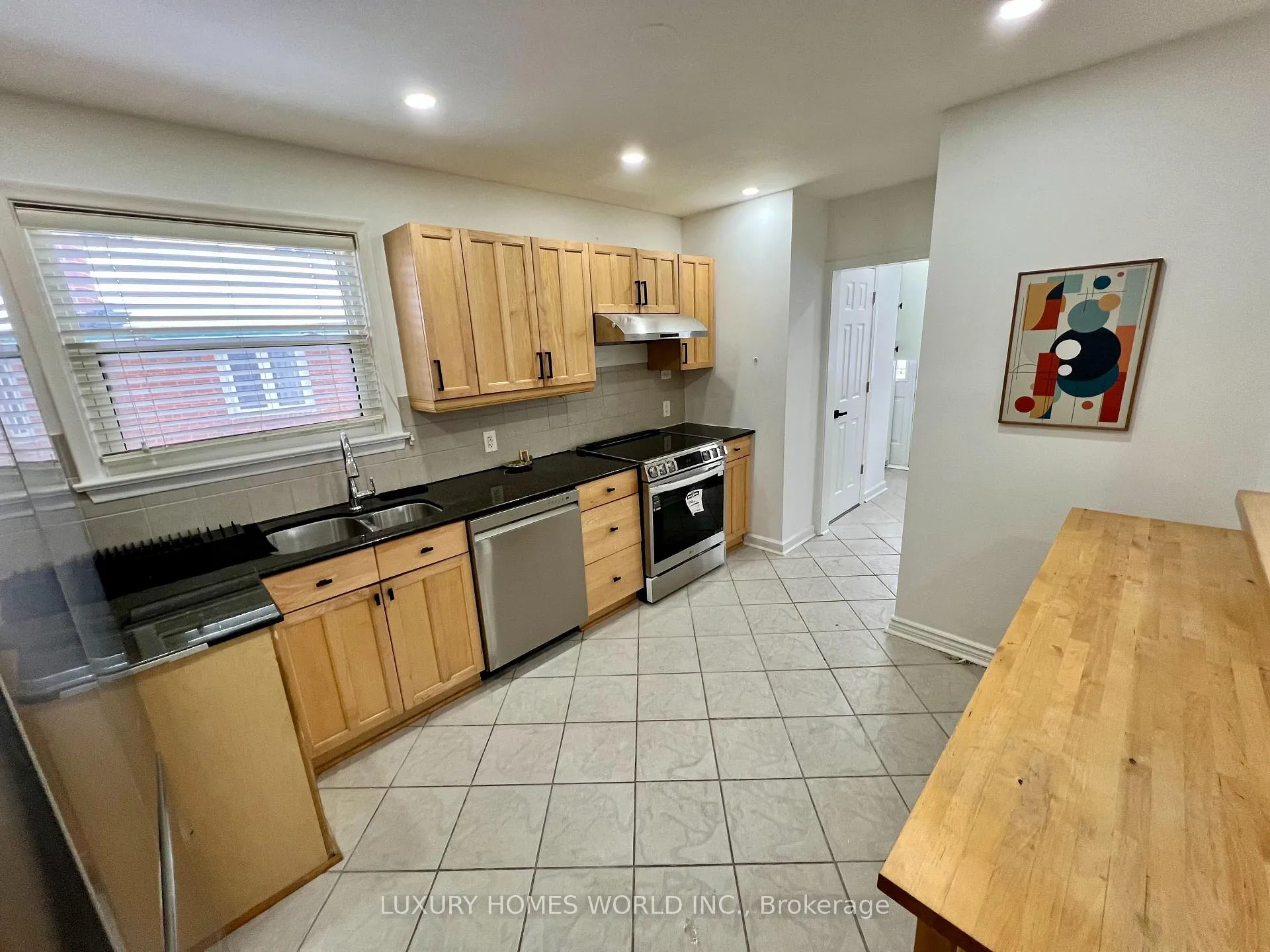 Photo 17 of 16 Denver (MAIN) Place, Scarborough, Woburn — HOMEH