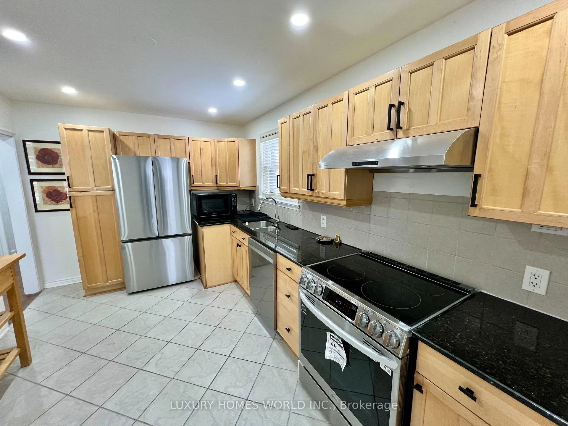 Photo 18 of 16 Denver (MAIN) Place, Scarborough, Woburn — HOMEH
