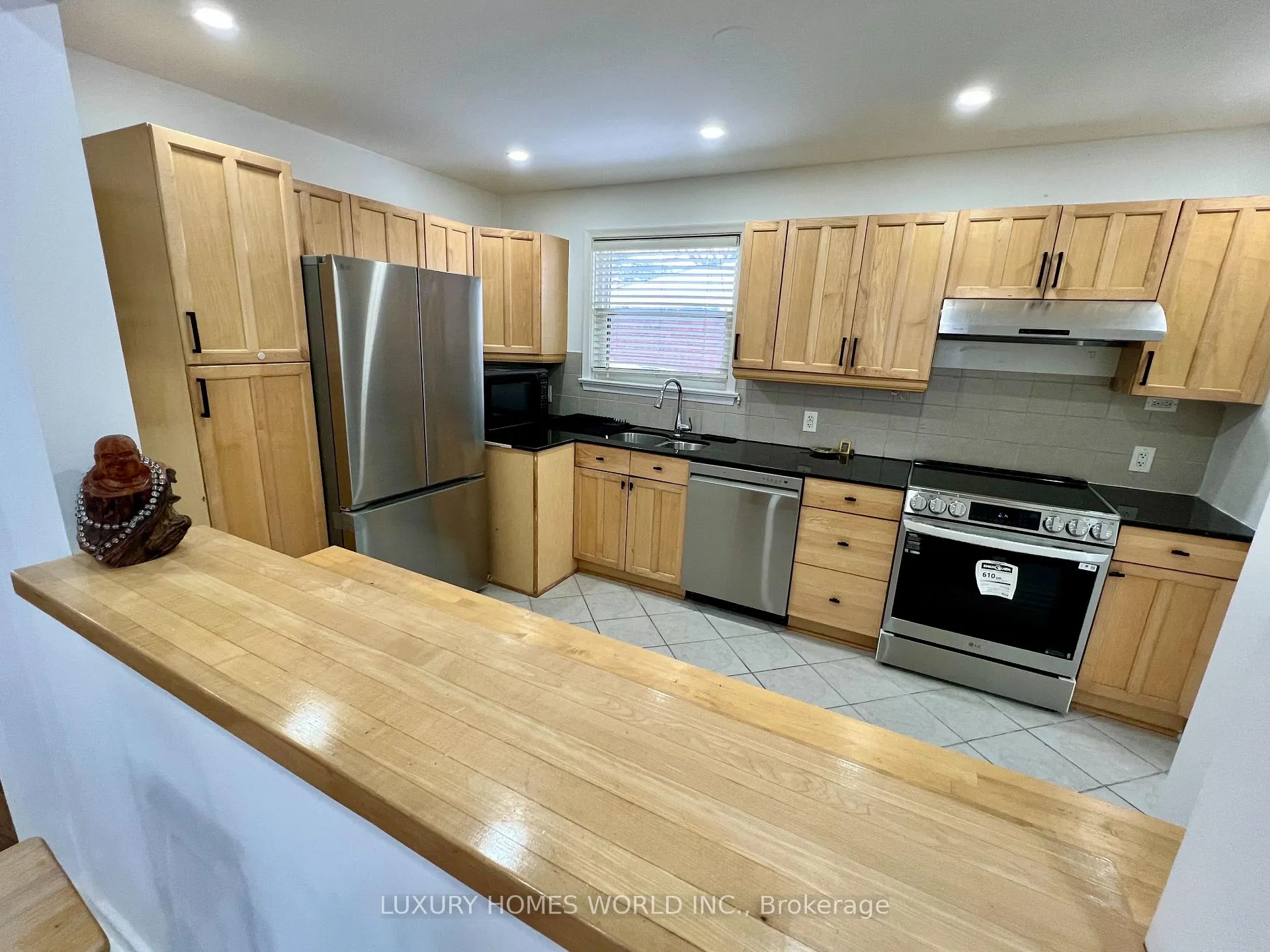 Photo 19 of 16 Denver (MAIN) Place, Scarborough, Woburn — HOMEH