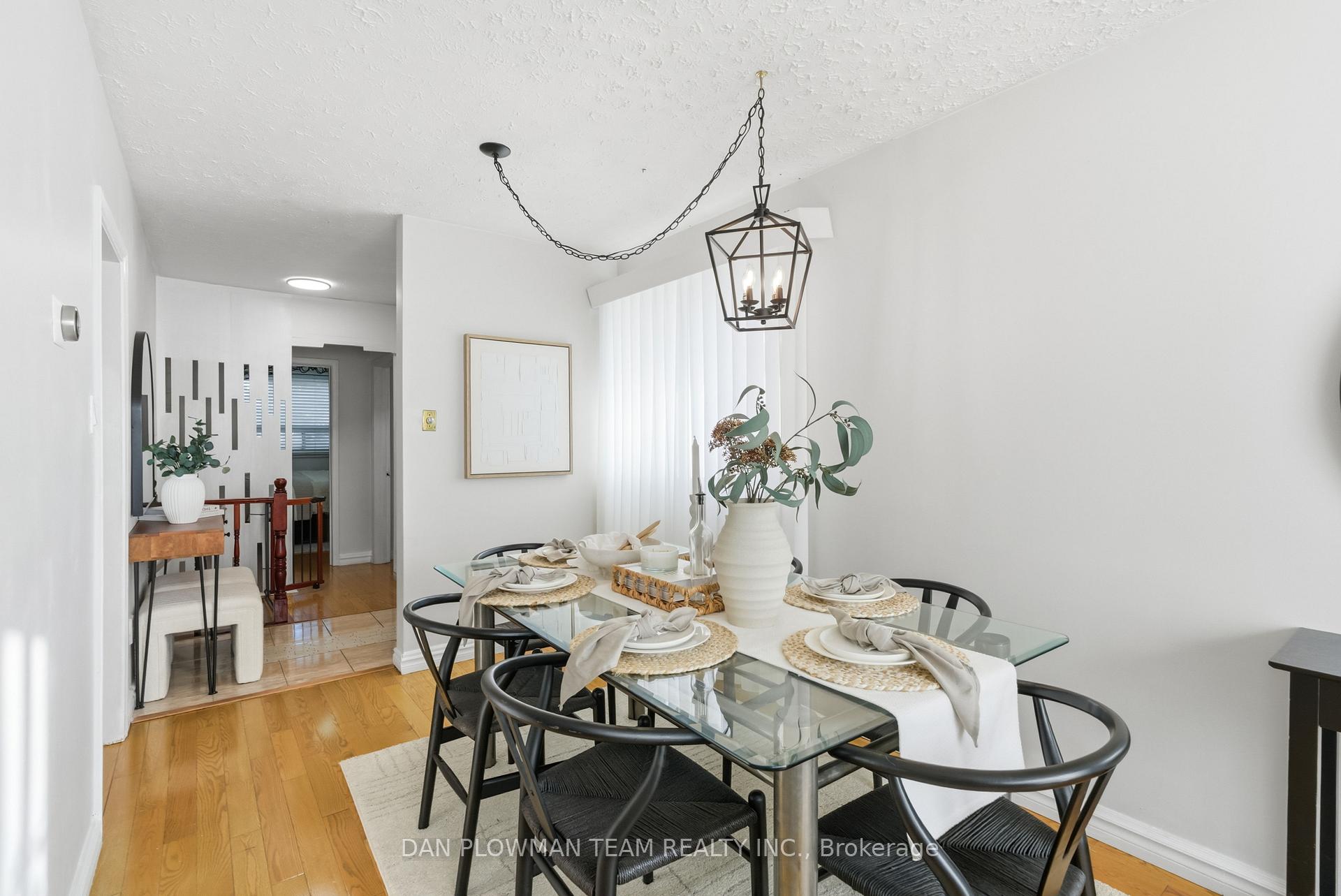 Photo 16 of 5 Lakeland Crescent, Scarborough, Woburn — HOMEH