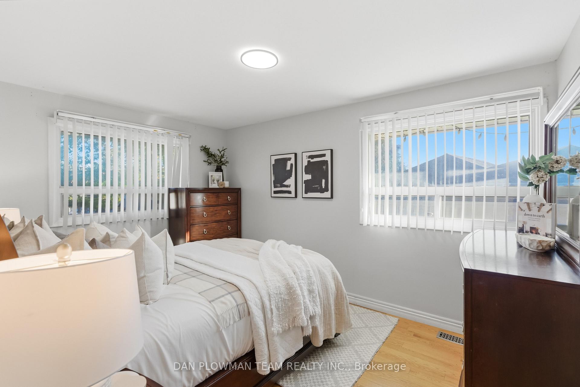 Photo 24 of 5 Lakeland Crescent, Scarborough, Woburn — HOMEH