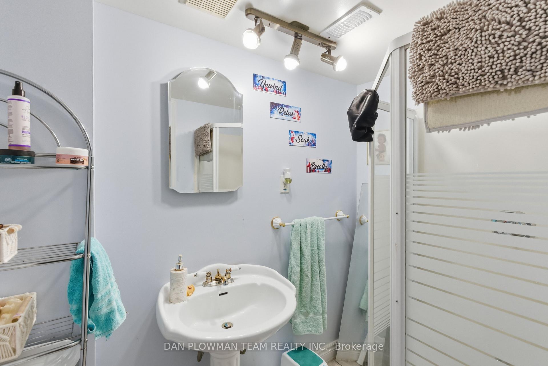 Photo 34 of 5 Lakeland Crescent, Scarborough, Woburn — HOMEH