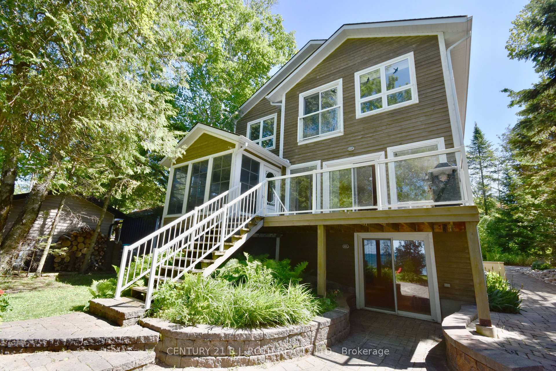 Photo 2 of 60 Balsam Street, Tiny, Rural Tiny — HOMEH