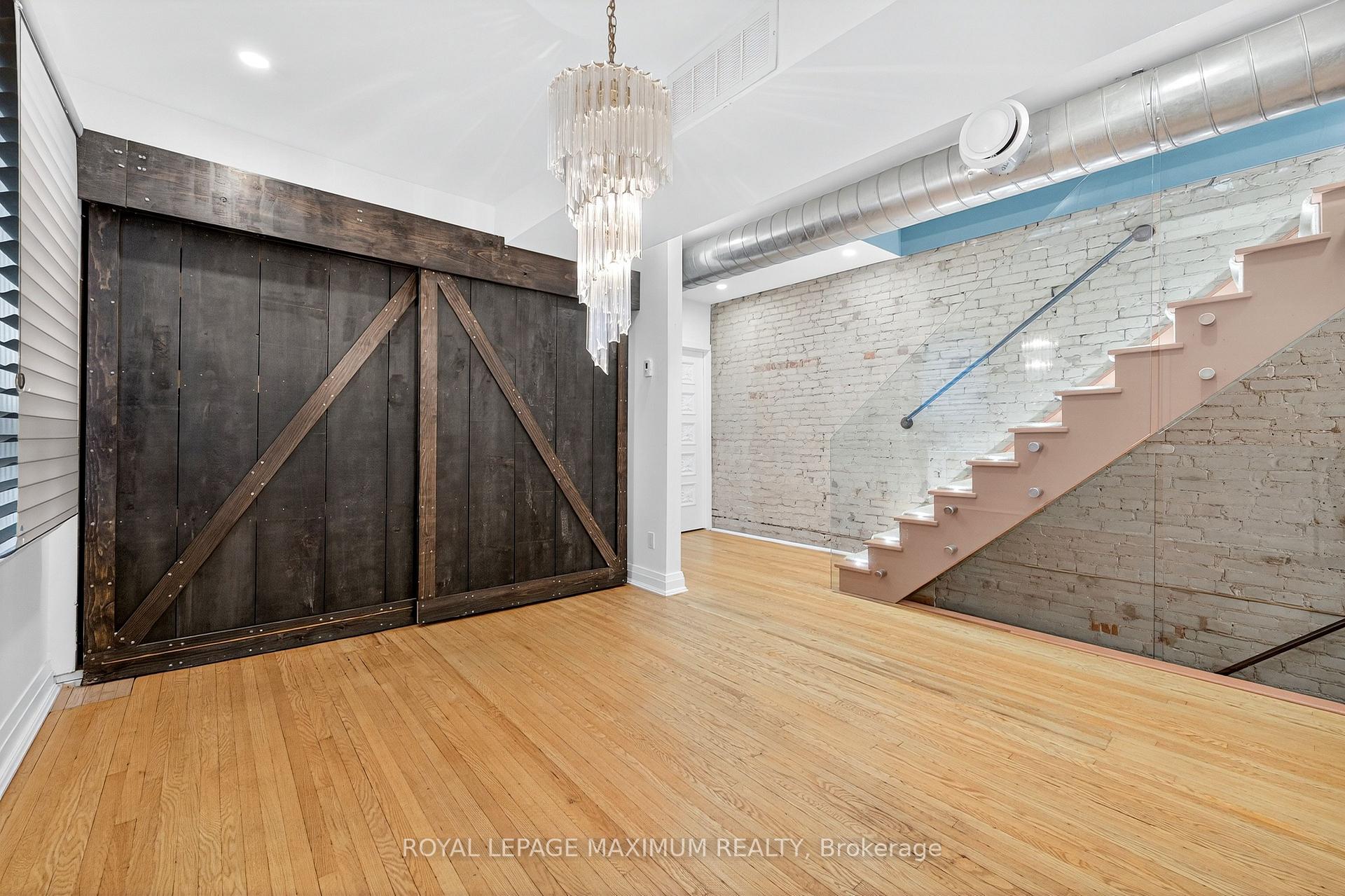 Photo 6 of Unit Unit 2, 263 Brock Avenue, Toronto, Little Portugal — HOMEH