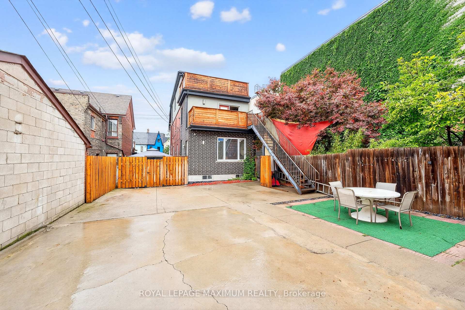 Photo 50 of Unit Unit 2, 263 Brock Avenue, Toronto, Little Portugal — HOMEH