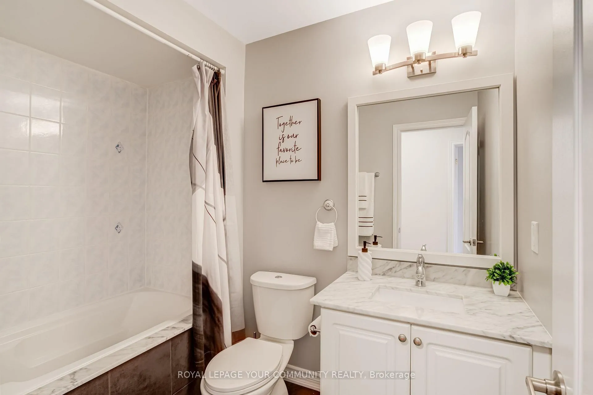 Photo 41 of 76 Cabernet Road, Vaughan, Patterson — HOMEH