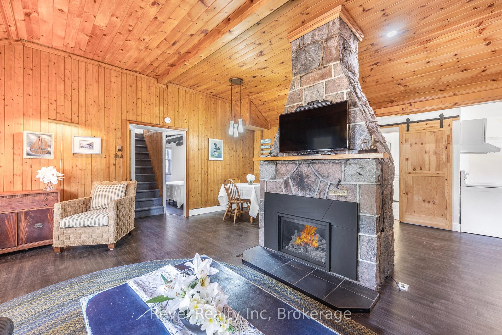 Photo 8 of 135 Centre Beach Road, Tiny, Rural Tiny — HOMEH