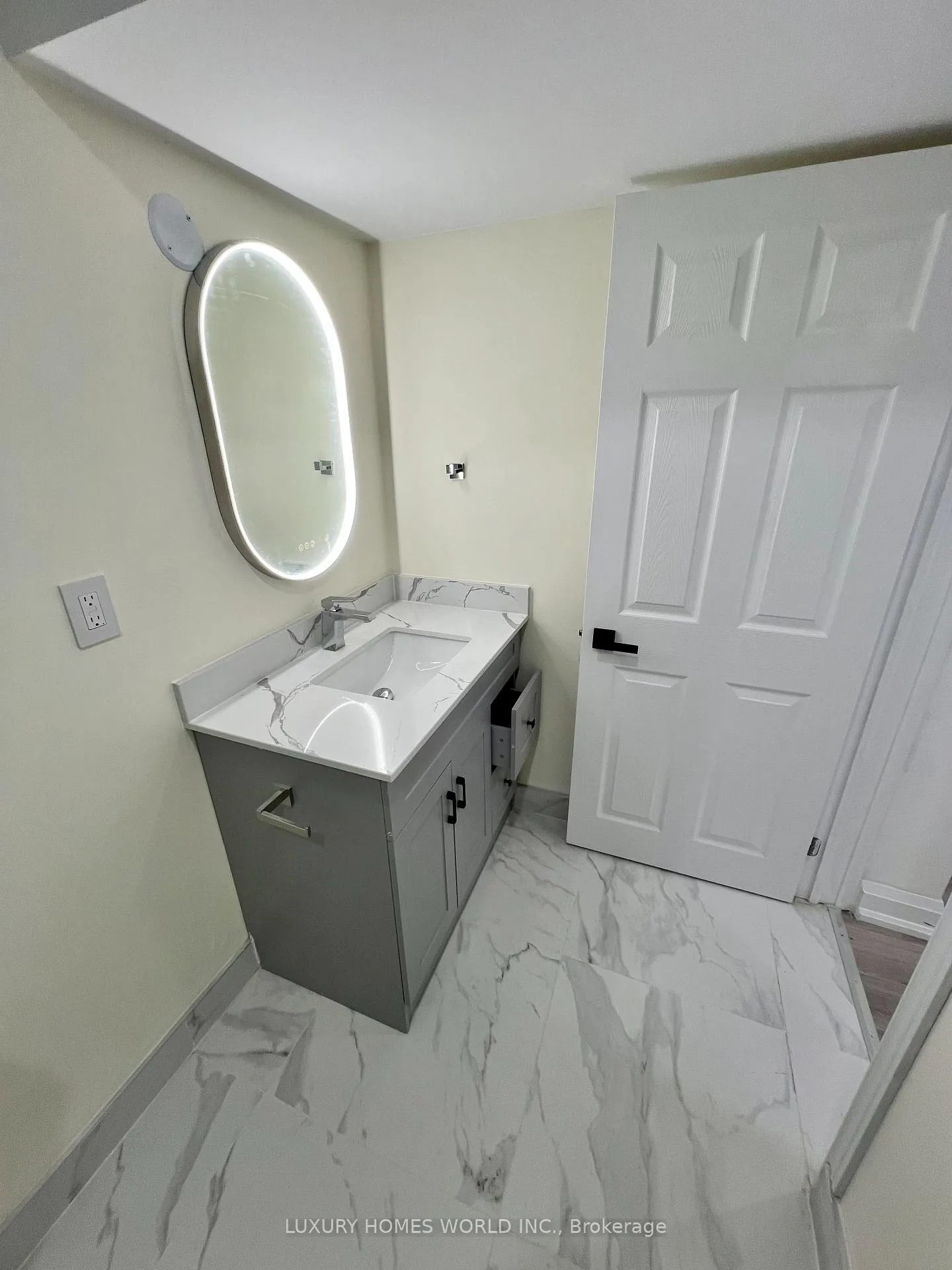 Photo 15 of 16 Denver (BSMT) Place, Scarborough, Woburn — HOMEH