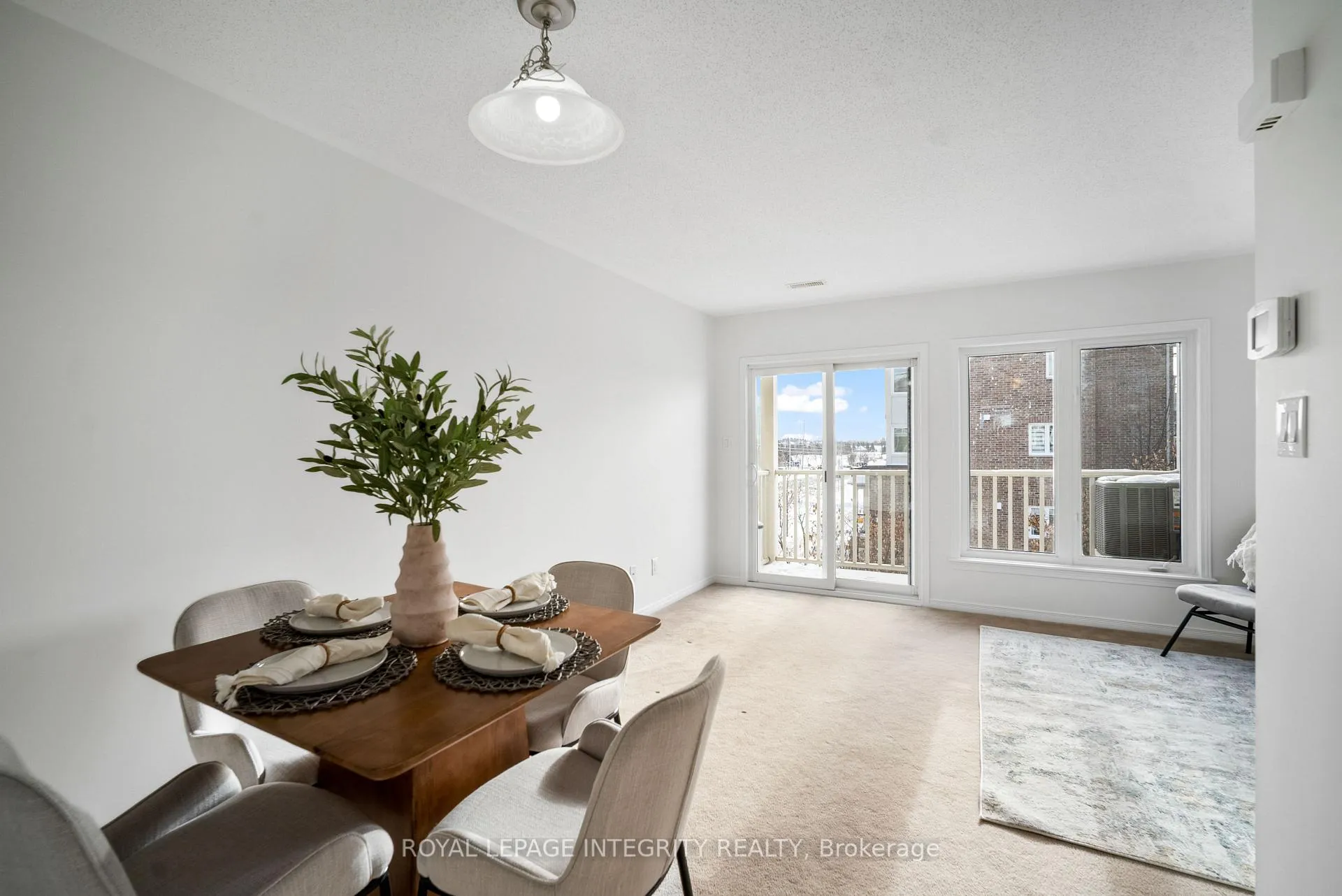 Photo 5 of 256 Espin Heights, Ottawa, Barrhaven - Stonebridge — HOMEH