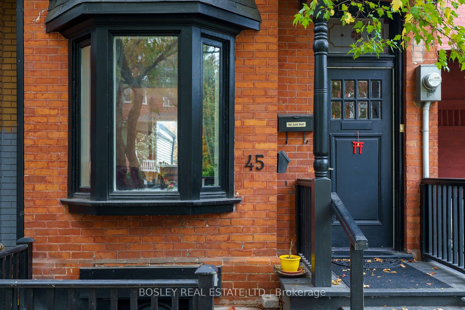 Photo 1 of 45 Shannon Street, Toronto, Trinity-Bellwoods — HOMEH