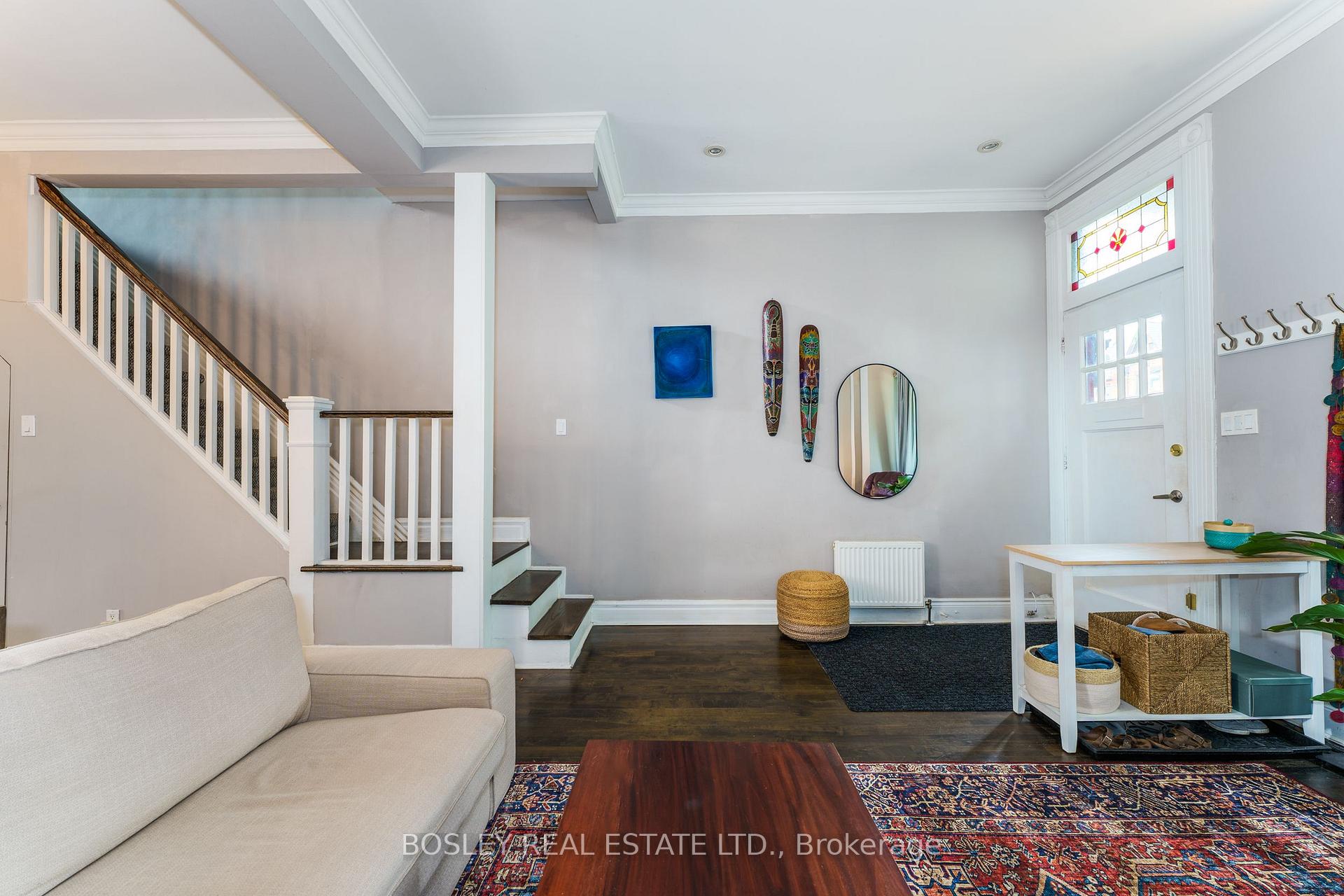 Photo 4 of 45 Shannon Street, Toronto, Trinity-Bellwoods — HOMEH